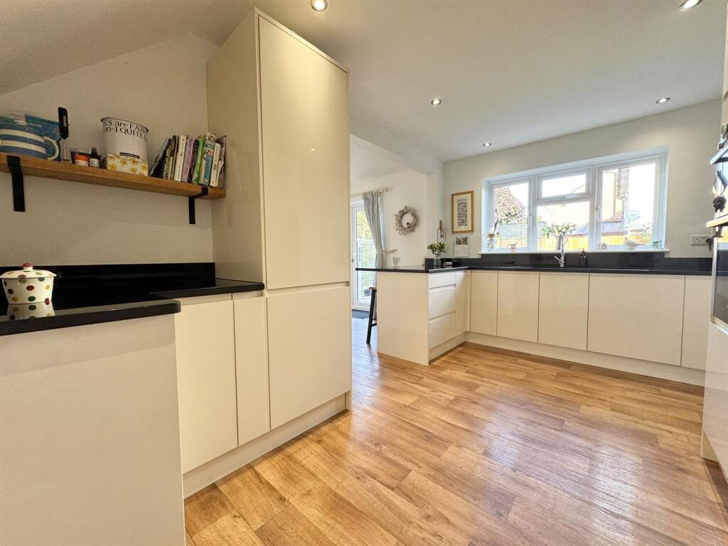 House in Mid Devon, Tiverton - View 5