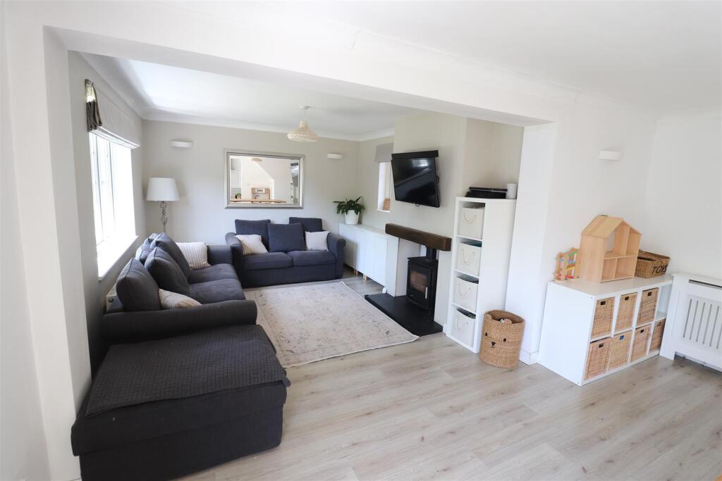 House in London - View 2