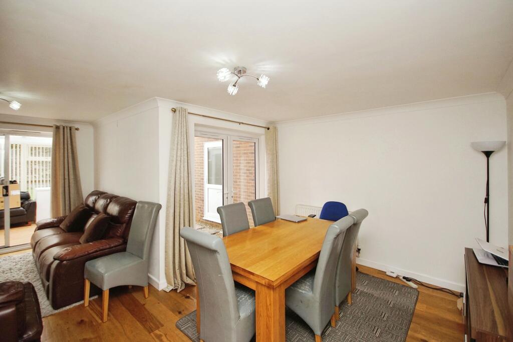 Elizabeth Way, Mangotsfield, Bristol, BS16 - View 5