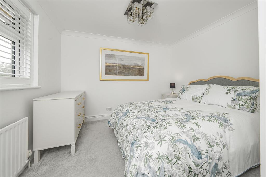 Additional image 13 of Hamilton Close, Bricket Wood, St. Albans