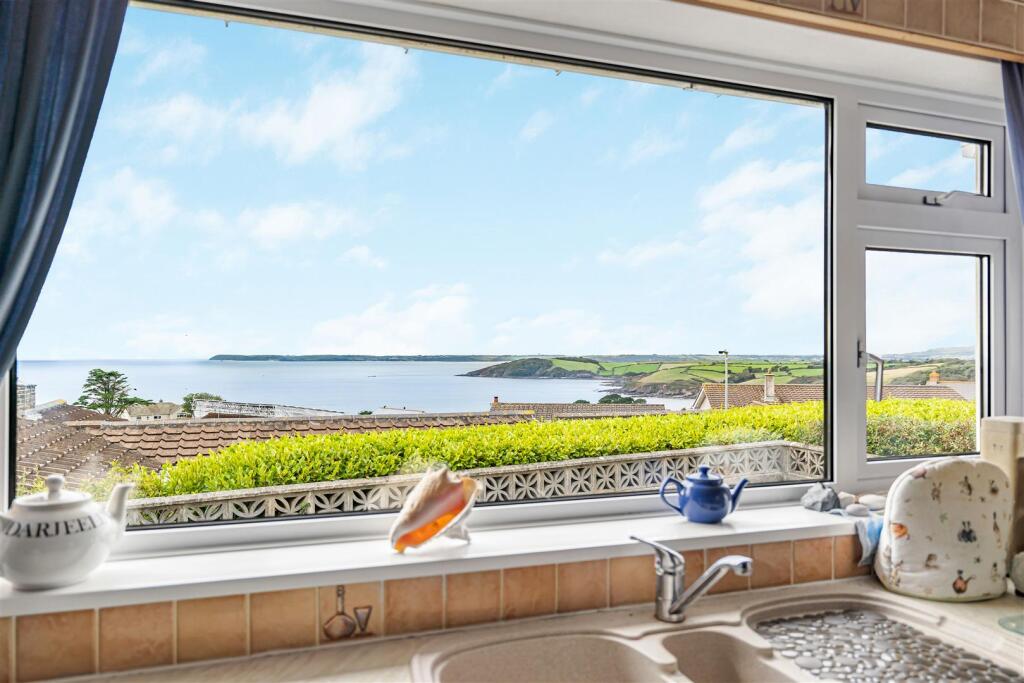 House in Polruan, Lanteglos - View 2