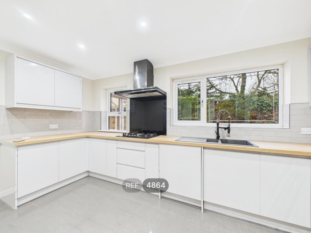 Main image of property: Charlbury Court, Nottingham, NG9 3NA