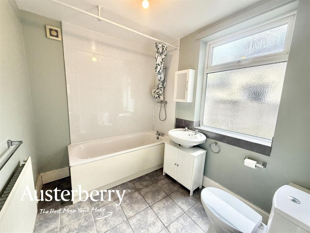 House in Stoke-on-Trent - More