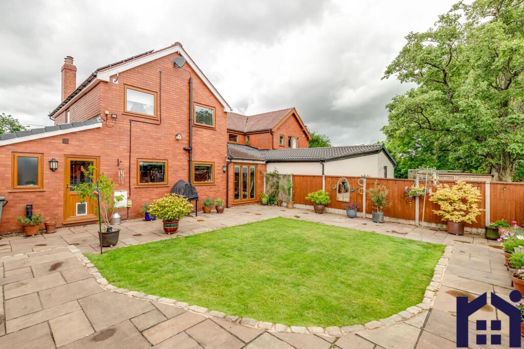 Culbeck Lane, Euxton, PR7 6EP photo 4