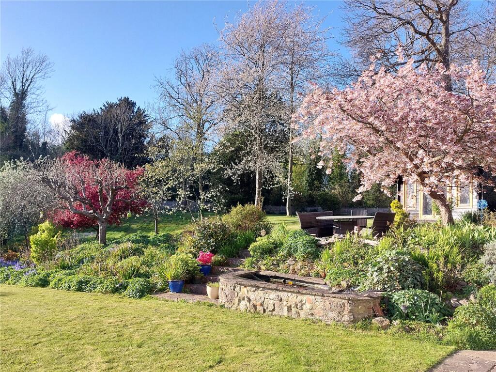 House in Rochester - View 2