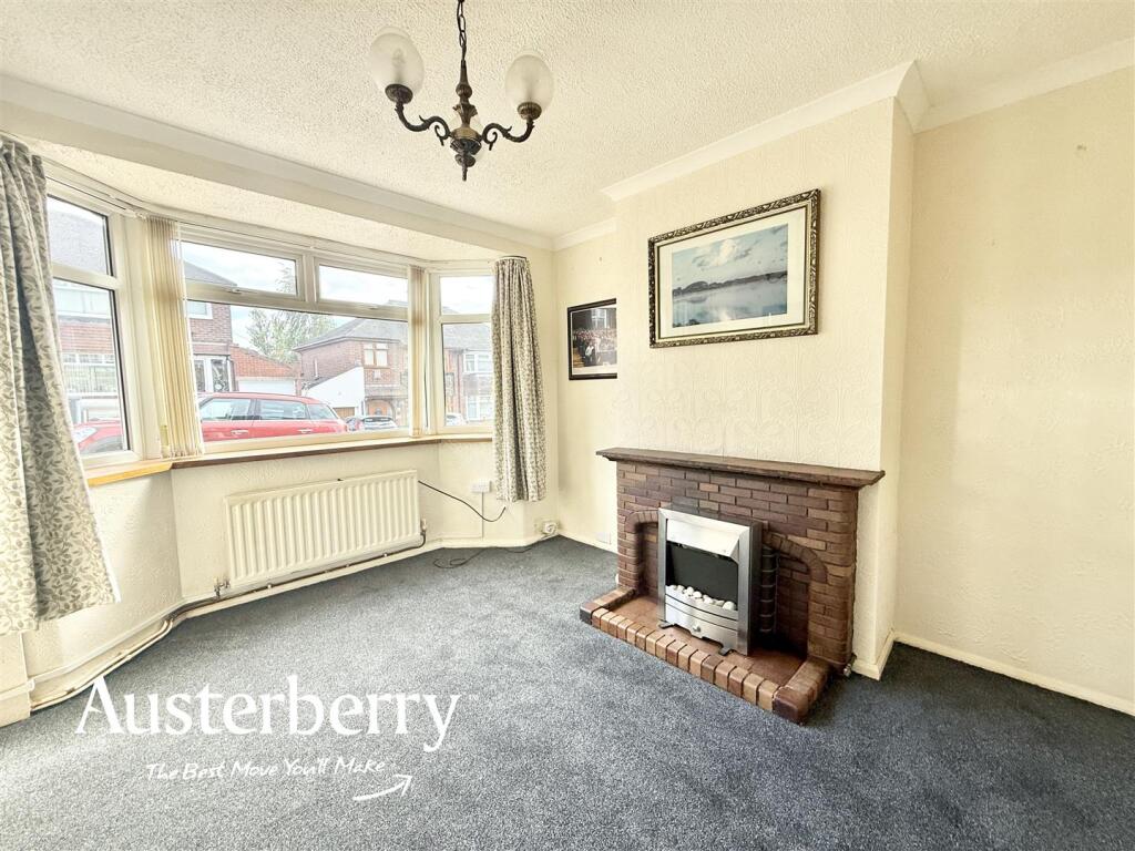 House in Stoke-on-Trent - View 2