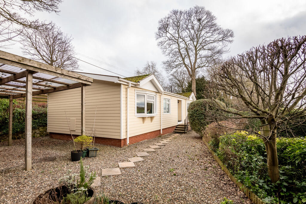 Main image of property: Fordell Gardens, Hillend