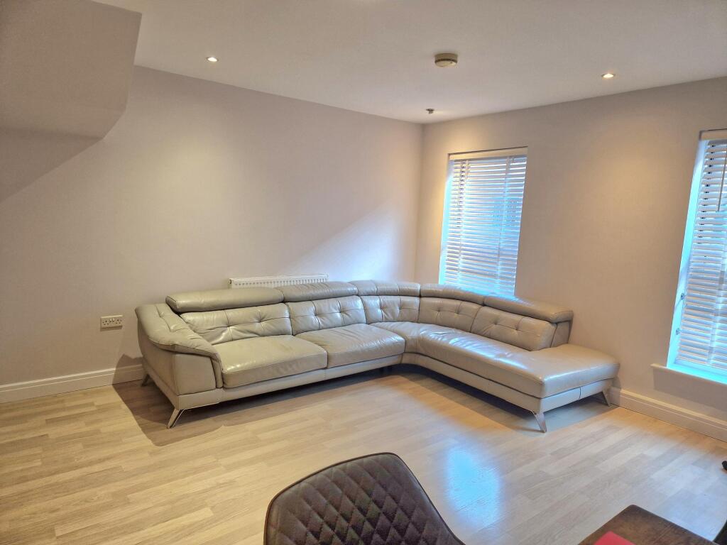 Main image of property: Auction House Courtyard, Luton, Beds