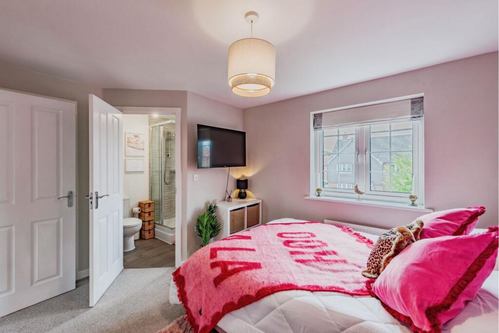 House in Mid Sussex, Worth - More