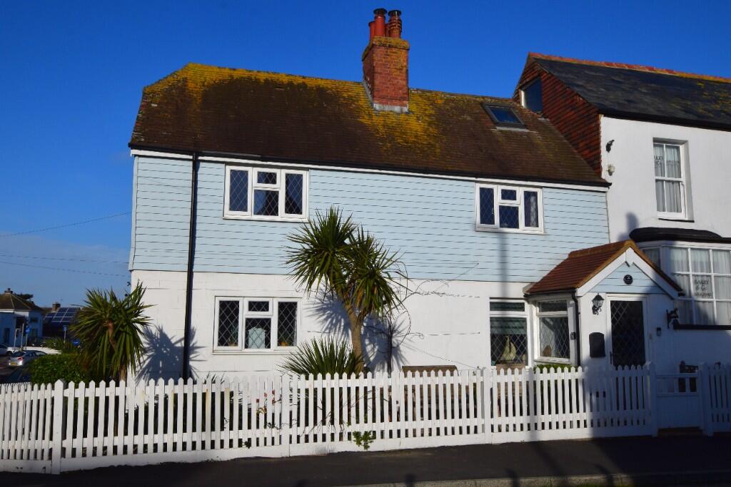 Main image of property: Bay Terrace, BN24