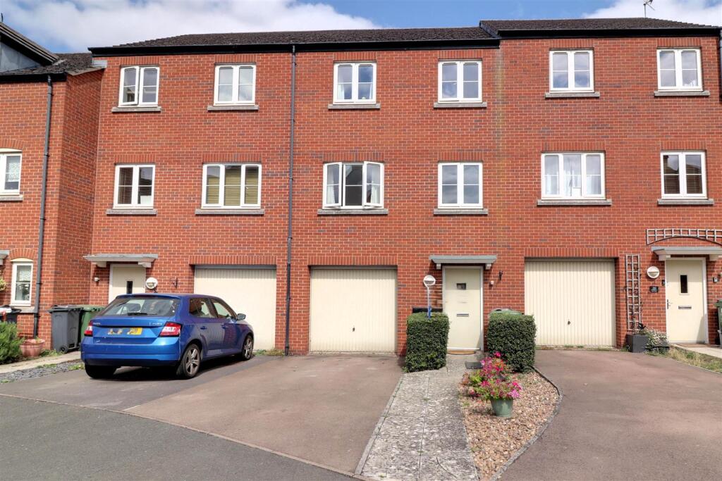 Main image of property: Bradestones Way, Stonehouse