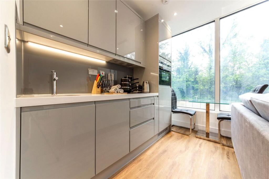 Studio flat for rent