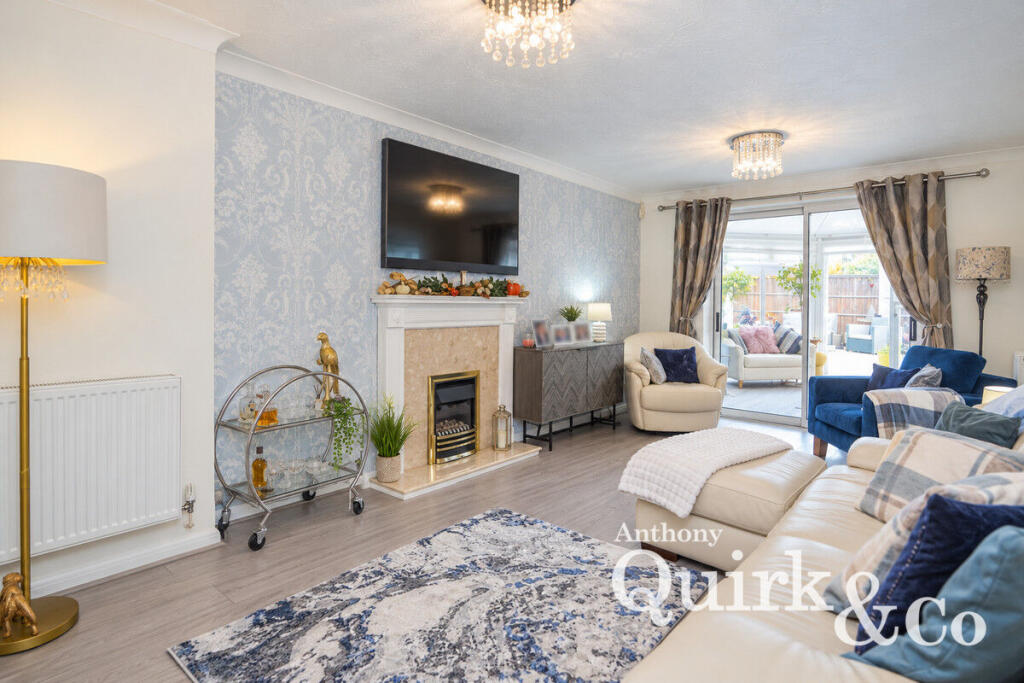 House in Southend-on-Sea - View 5