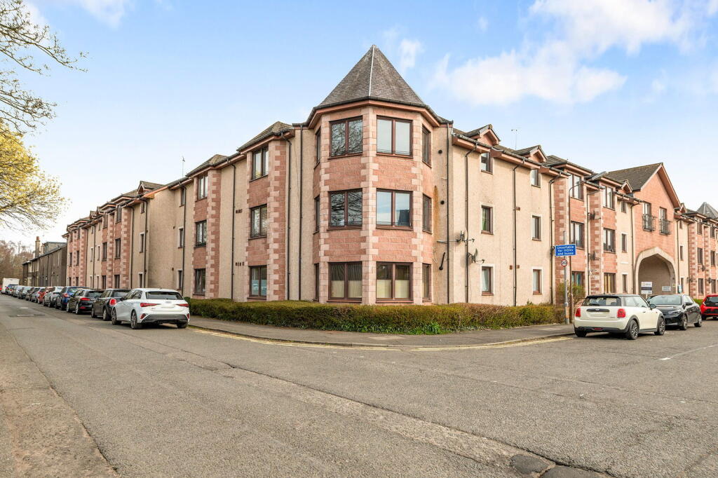 Main image of property: 33 Oliphant Court, Riverside, Stirling