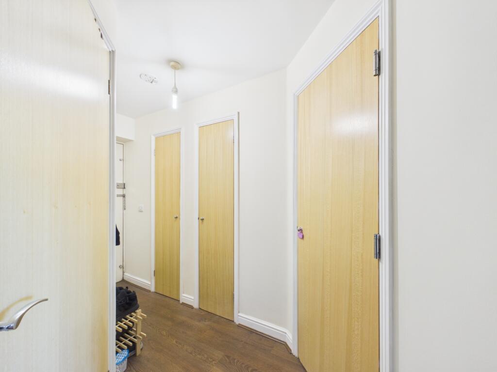 Alder Court, Cline Road, London, N11 photo 3