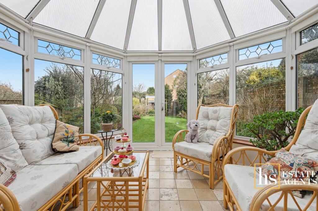 Main image of property: Cornsland, Brentwood