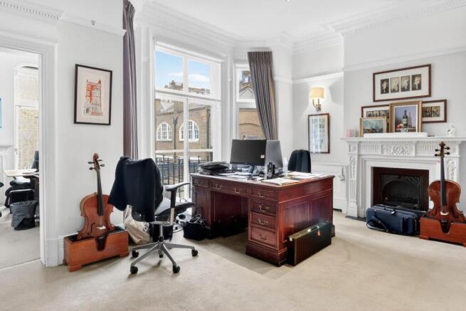 30 Queen Anne Street, London W1G 8HX