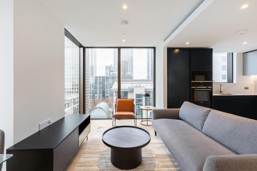 Main image of property: Marsh Wall, E14