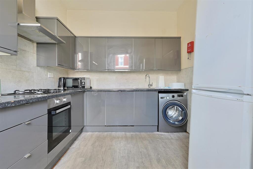 House in Newcastle upon Tyne, Cradlewell, Sandyford - View 2