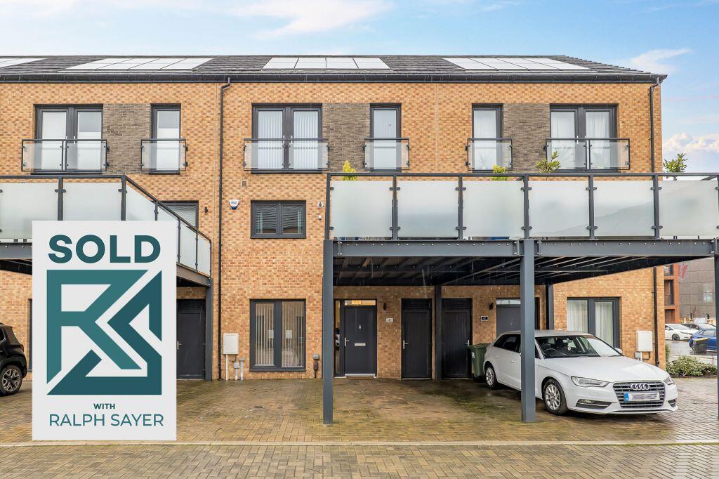 Main image of property: 4 Fletcher Crescent, Leith, Edinburgh, EH6 6AS