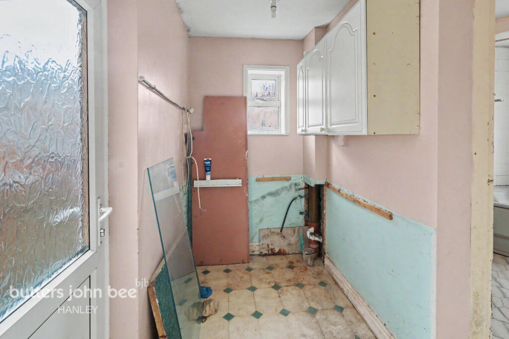 House in Staffordshire Moorlands, Lightwood, Cheadle - More