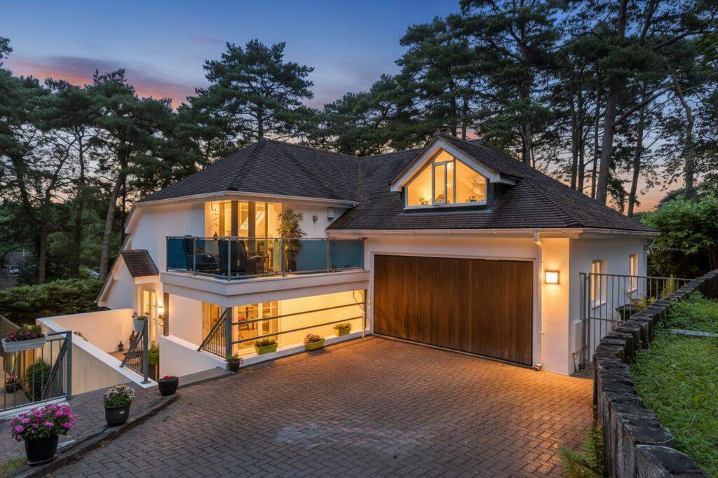 Main image of property: Pinewood Road, St Ives, Ringwood