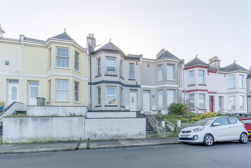 Main image of property: St. Georges Terrace, Plymouth