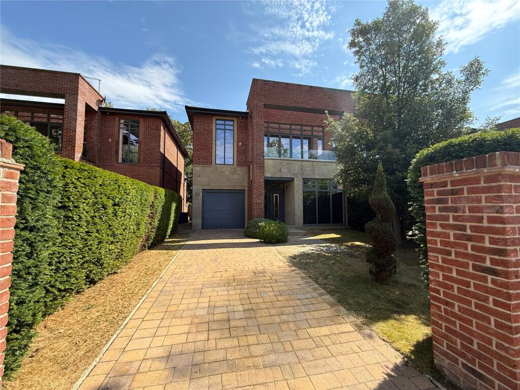 Main image of property: Bloomesbury Avenue, Didsbury Village, M20