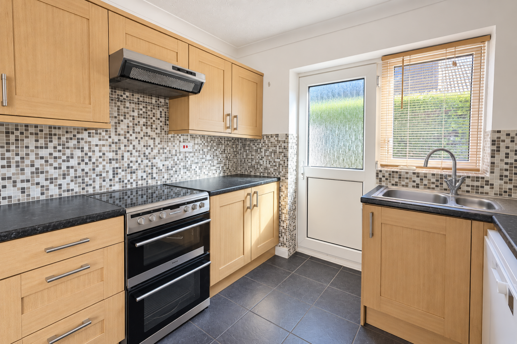 House in Southampton - More