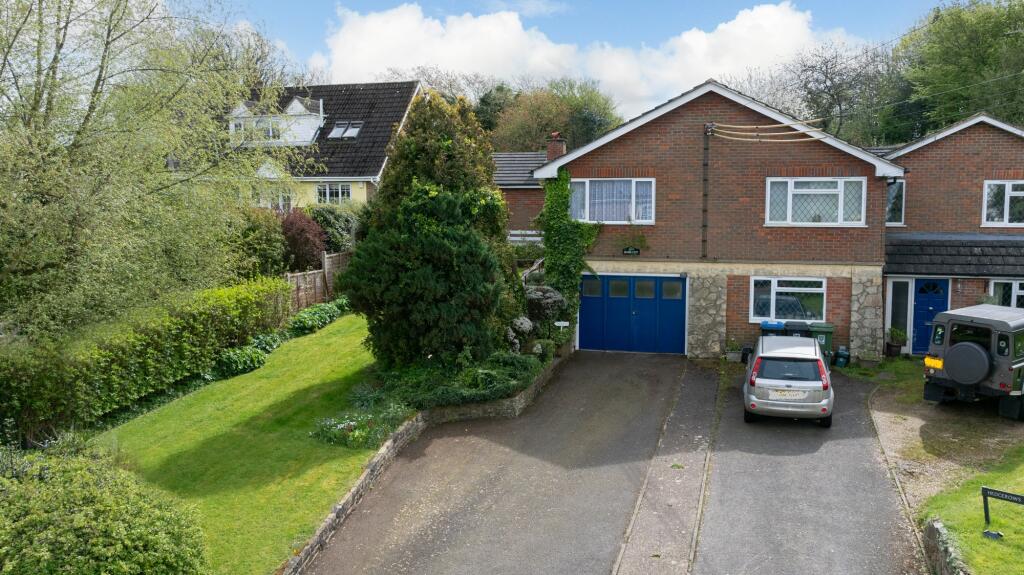 Main image of property: Wigginton Bottom, Wigginton, Tring