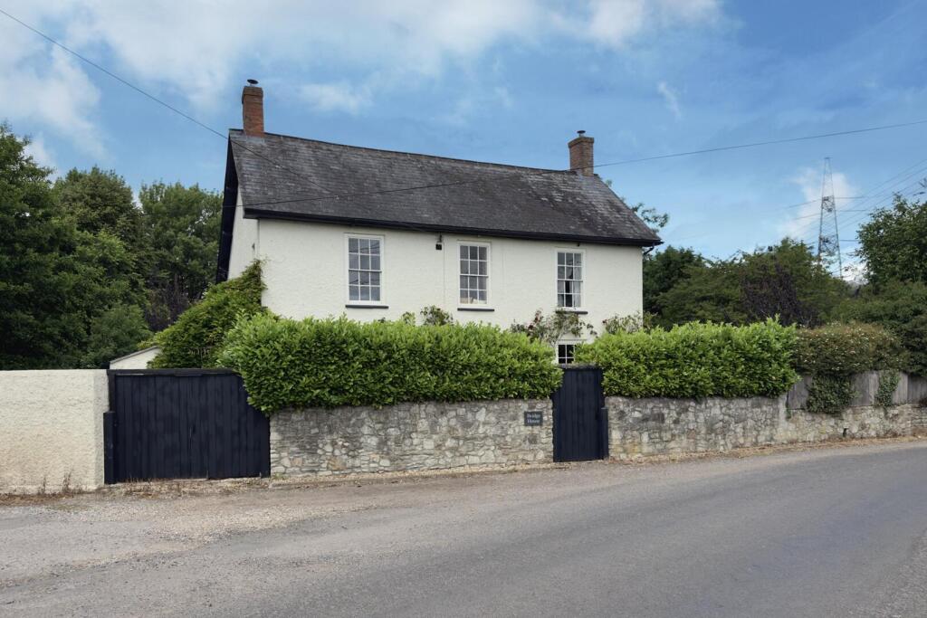 Main image of property: Hele, Taunton