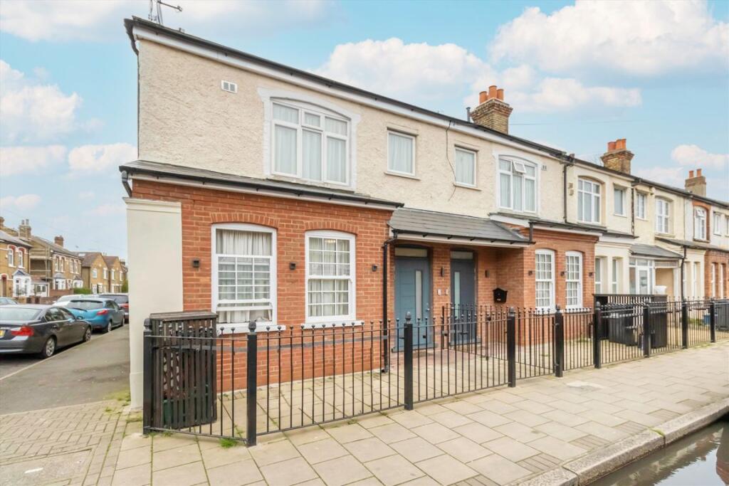 Main image of property: Bear Road, Hanworth