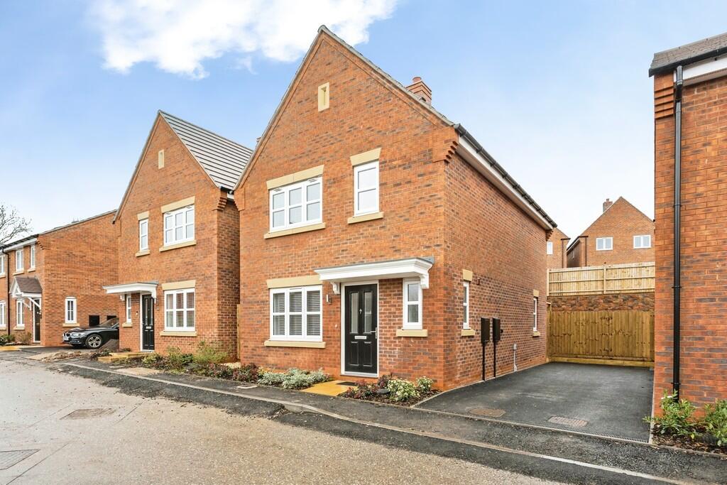 Main image of property: Hollywood Lane, Castle Donington 