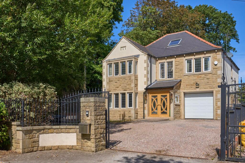 House in Huddersfield - View 4