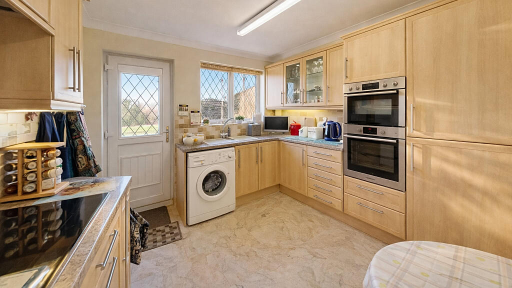 House in Canterbury - View 5