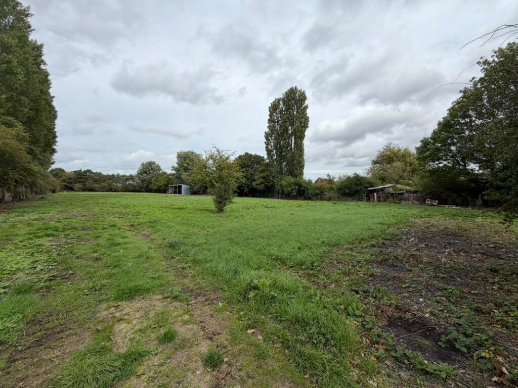Land at, Peploe Lane, New Holland, North Lincolnshire, DN19 7PS - More