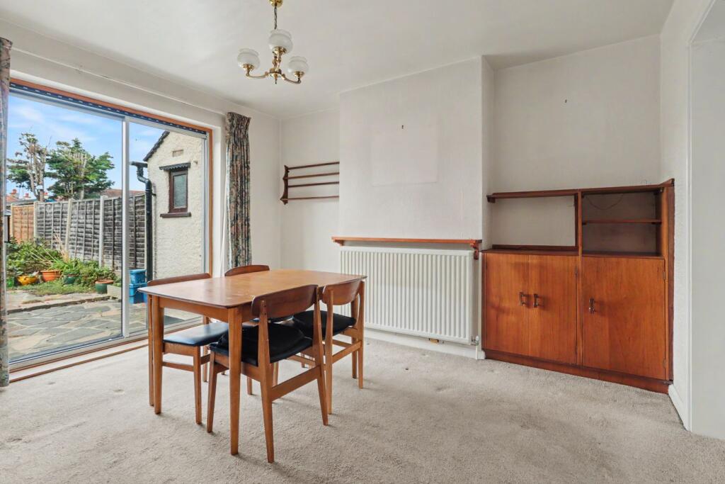 House in Southend-on-Sea, Essex - More
