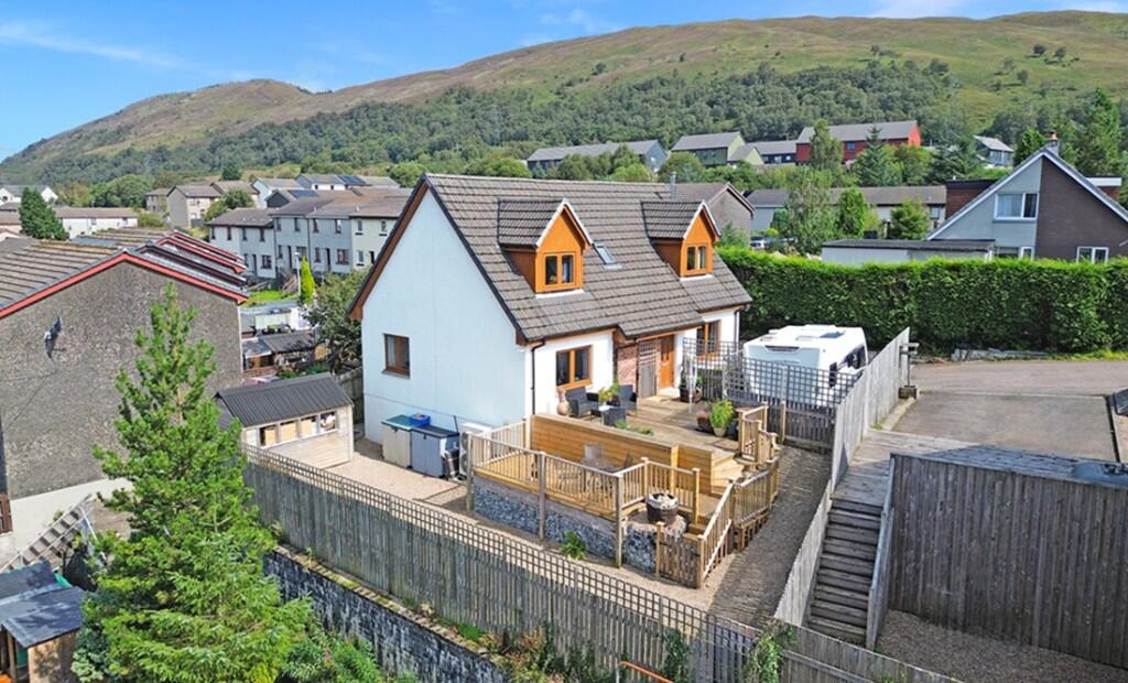 Main image of property: Cullaird, 3a Fife Place, Fort William, Inverness-Shire, PH33 6UR