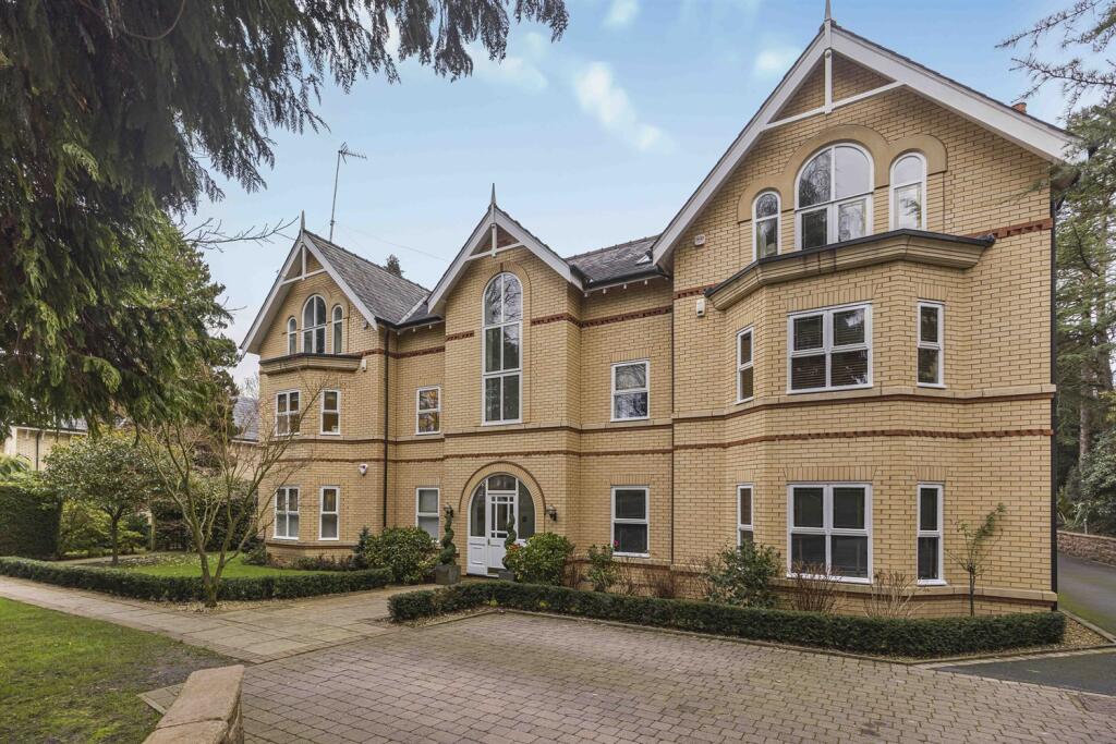 Main image of property: Hazelmere, The Springs, Bowdon- First Floor Apartment with Garage