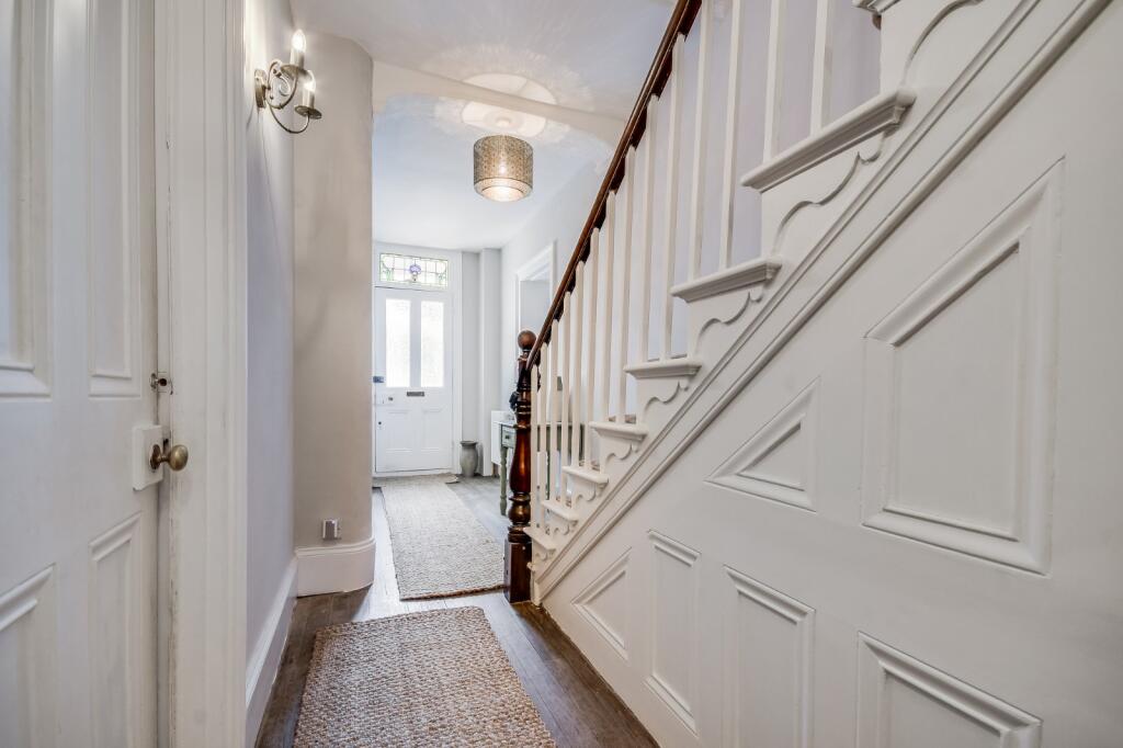 House in Braintree, Halstead - More
