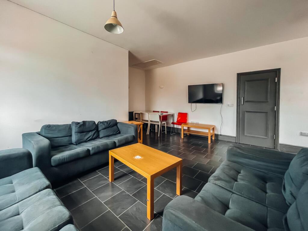 Main image of property: High Street, Loughborough