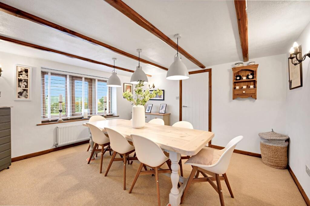 Additional image 10 of Pollard Row, Fence