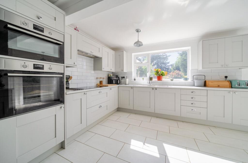 Swine Hill, Harlaxton, Grantham, Lincolnshire, NG32 - More