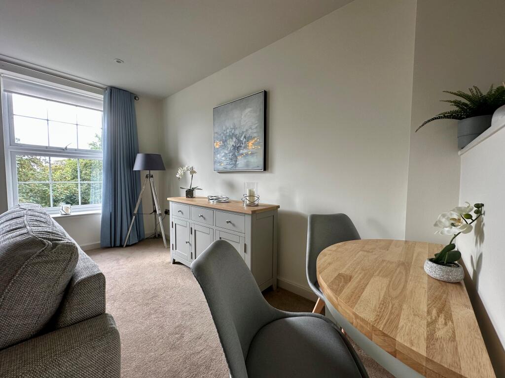 Apartment in Dorchester - View 5