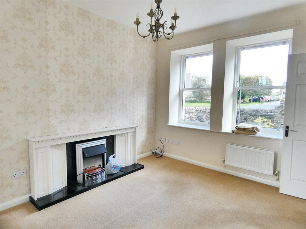 1 Scott Hill, Bainbridge, DL8 3FB photo 3
