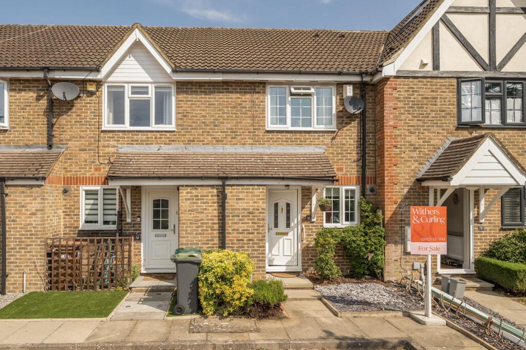 2-bed terraced on Magnolia Avenue, Abbots Langley, WD5, £425,000