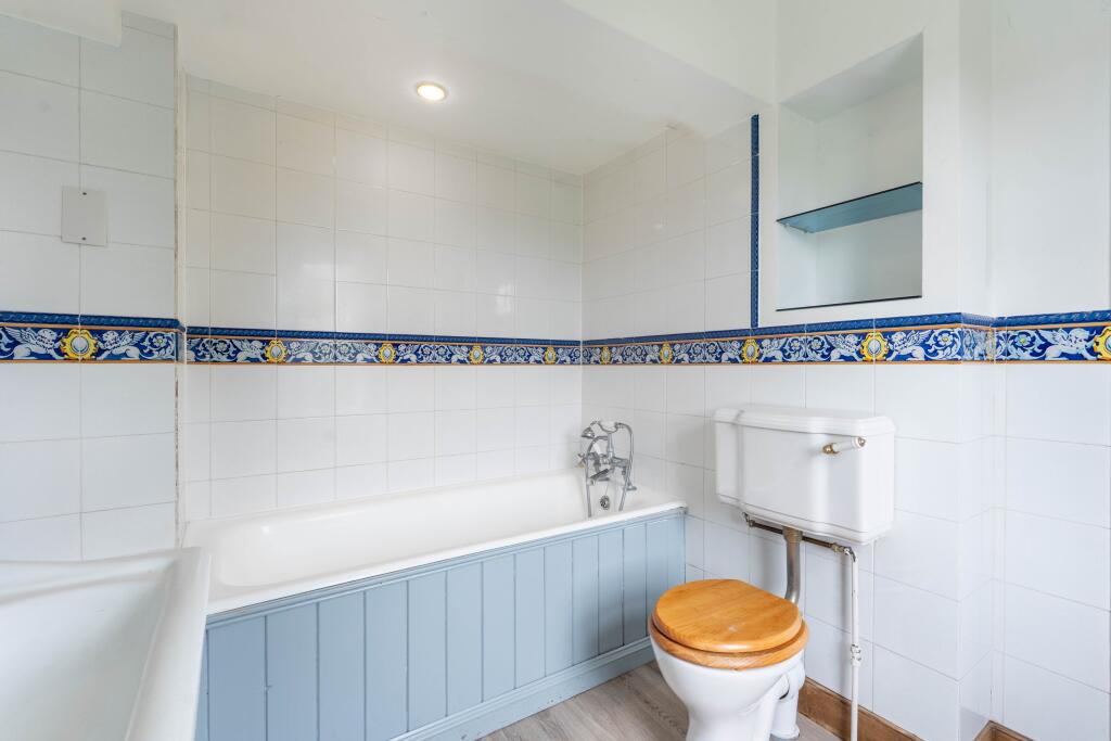 Additional image 11 of Codicote Road, Welwyn, AL6