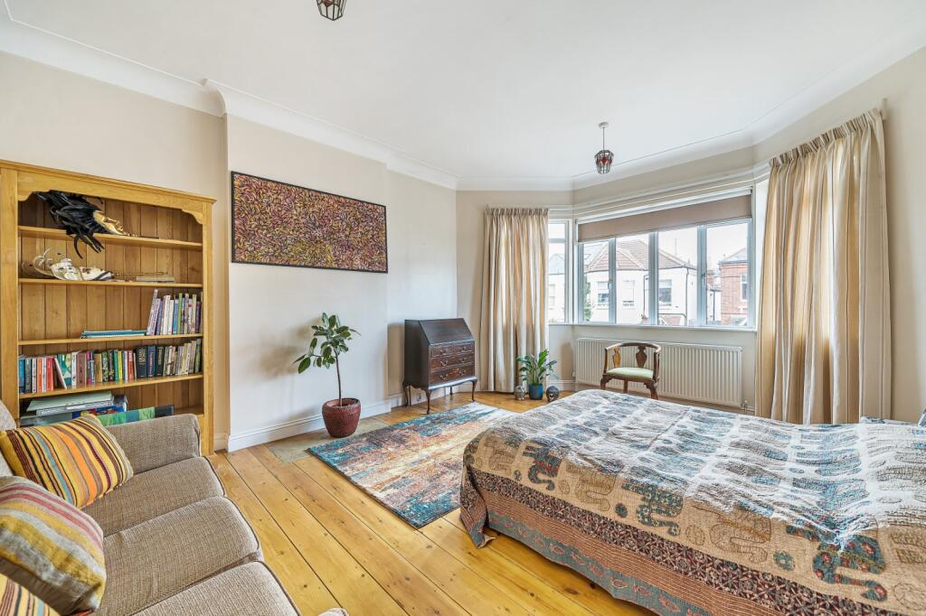 House in London - View 4