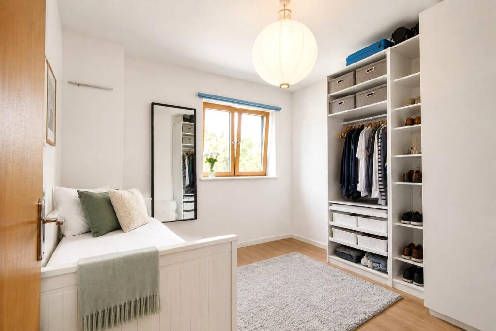 Apartment in Bristol - View 5