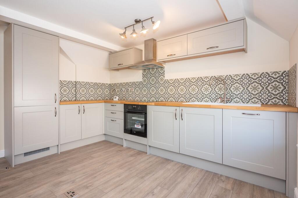 High Street, East Runton, NR27 photo 2